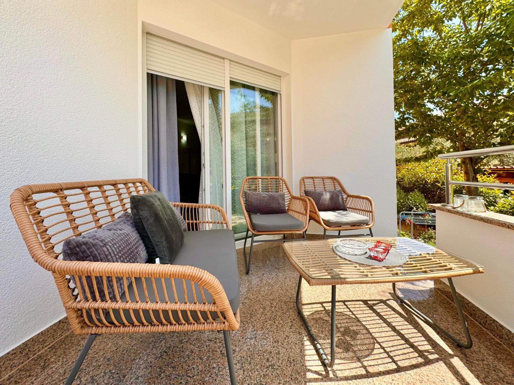 Apartments Terra Solaris Μεντουλίν Εξωτερικό φωτογραφία